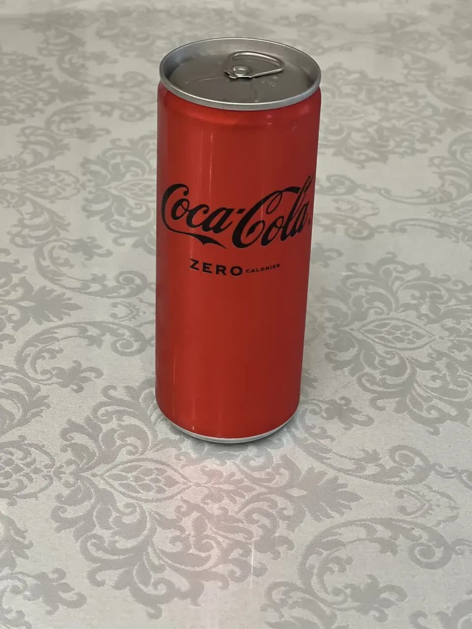 نوشابه زیرو قوطی